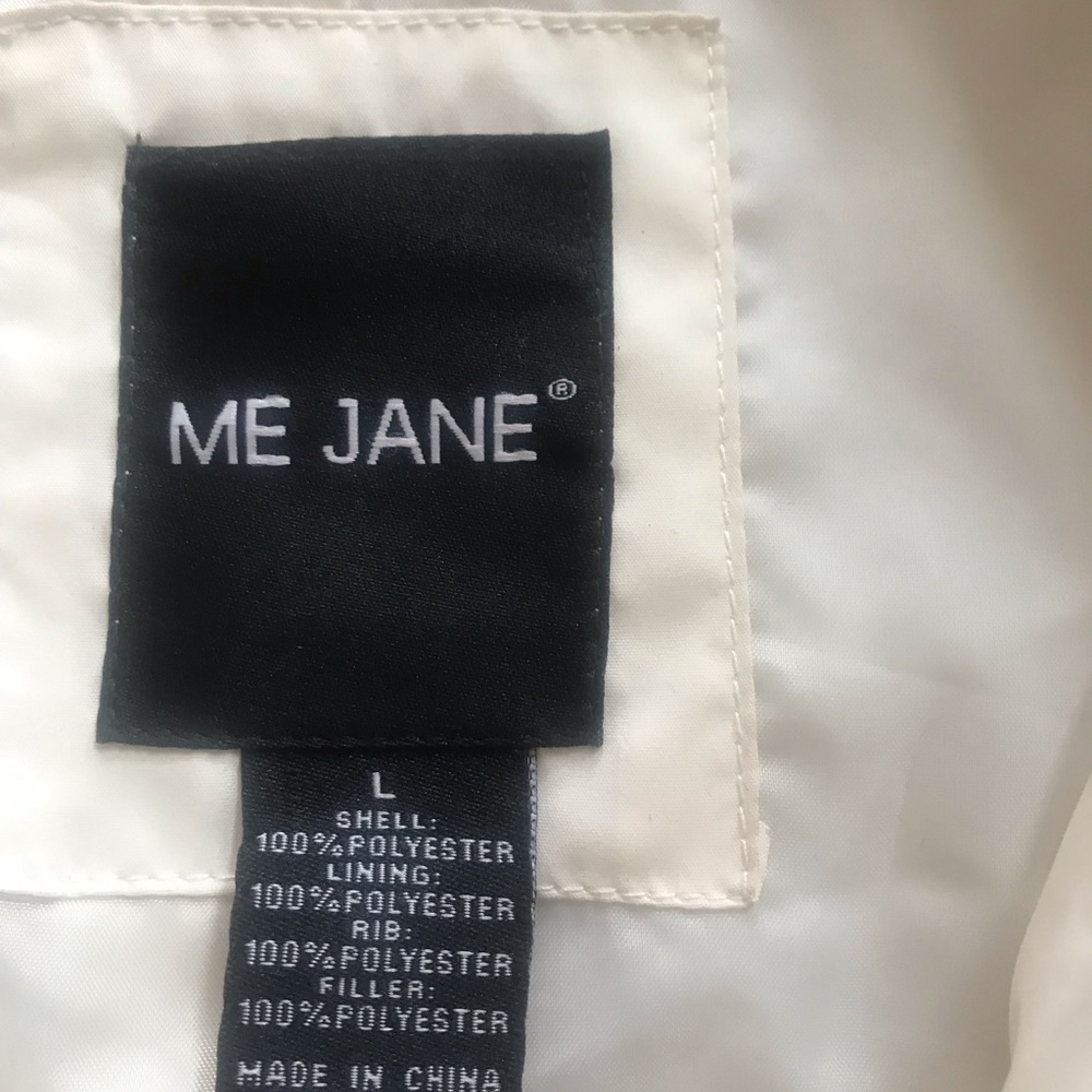 White quilted jacket 🧥 - Picture 5 of 6